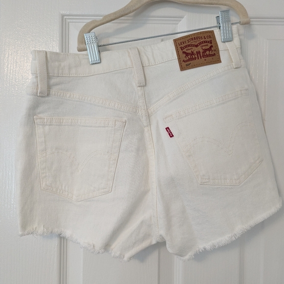 Levi 501 shorts size 26 - Picture 2 of 4